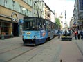 Pěší zónou projíždějí tramvaje tako v polském městě Chorzow 16. 5. 2003
