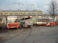 Opískovaná skříň vozu č. 286 v ústředních dílnách DP v Cukrovarské dne 7. 12. 2002
