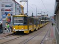 Kolona tramvají na Karlovarské třídě 10. 6. 2015