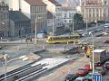 Sady Pětatřicátníků 26. 3. 2003 - pohled na křižovtku u Hlavní pošty s tramvají T3M odbočující na Palackého náměstí