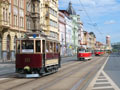 Konvoj tramvají během oslav výročí 125 let MHD v Plzni na Klatovské třídě 16. 6. 2023